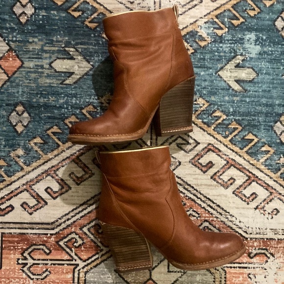 Timberland Marge Cognac Booties - Picture 2 of 6